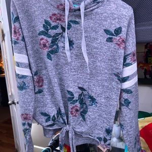 flower hoodie/cropped tee